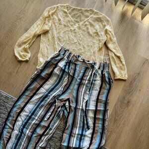 Chic Bundle: Knit Blouse XL & Angie Striped Pants XL - Neutral & Stylish